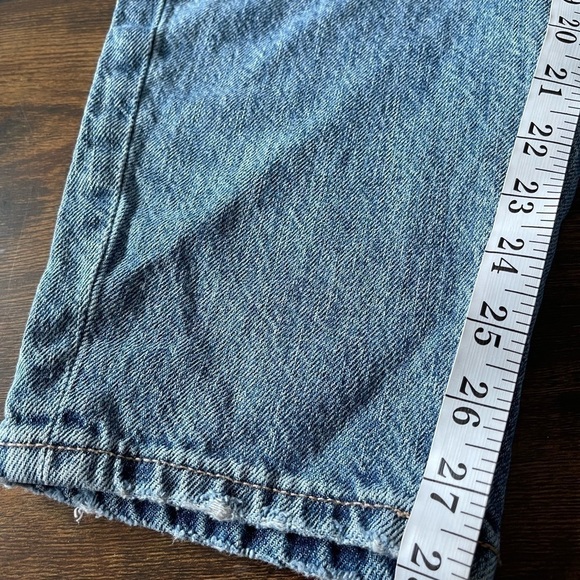 American Eagle relaxed high rise mom jean distressed cotton size 4 - Picture 10 of 11